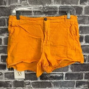Kut from the Kloth orange linen shorts raw frayed hem